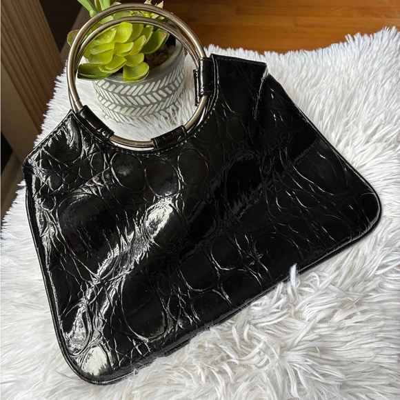 Black Croc-Embossed Handbag 🖤 - Picture 3 of 8